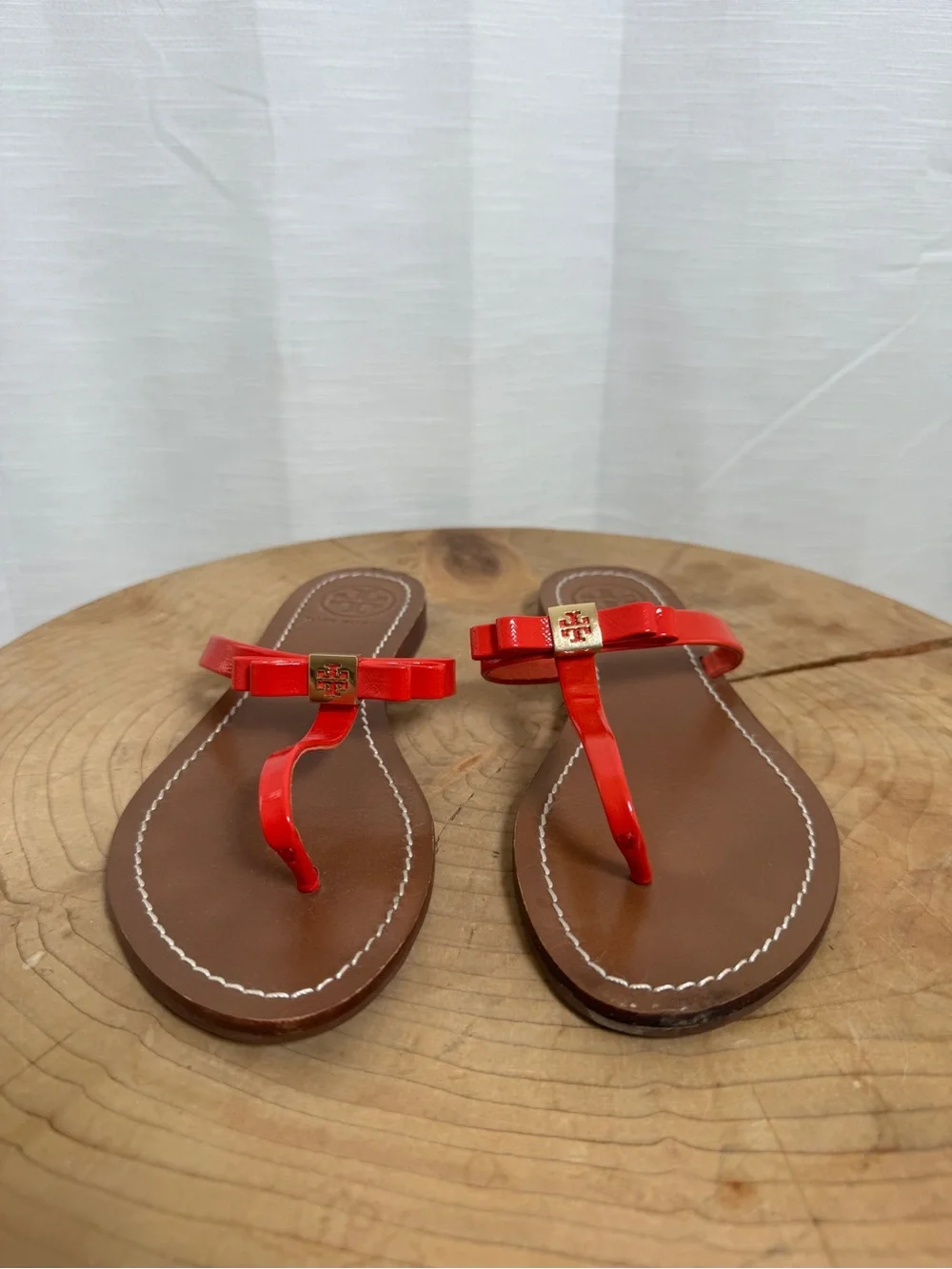 TORY BURCH Red Orange Patent Bow Sandals | Size 7.5